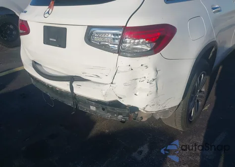 2017 Mercedes-Benz Glc 300 z USA, uszkodzony, nr VIN WDC0G4JB1HV005526